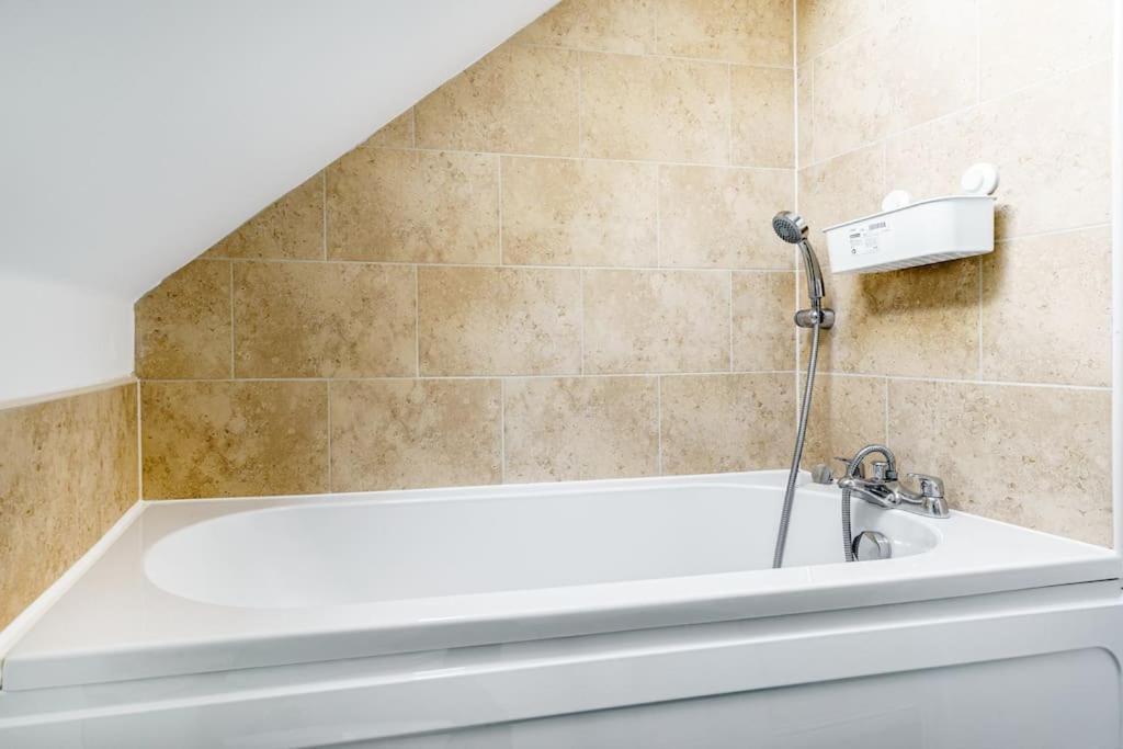 Fortified 4 Bedroom Holly Casa vacanze Bristol